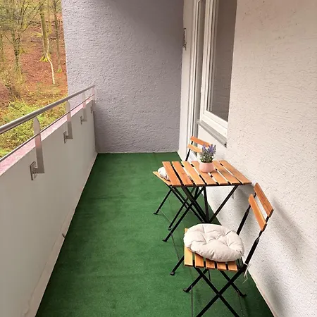 Gemuetliche Mit Tv, Balkon Und Kueche 公寓