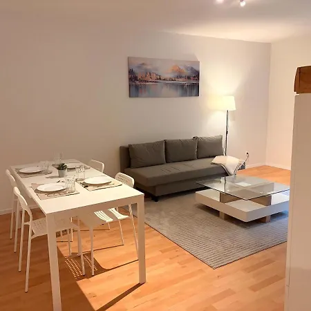 Gemuetliche Mit Tv, Balkon Und Kueche 巴特黑雷纳尔布